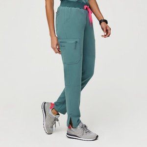 FIGS Hydrogreen set size small